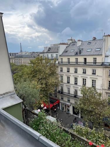 Appartment au cœur de Paris 8e