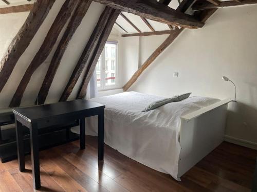 Appartment au cœur de Paris 8e