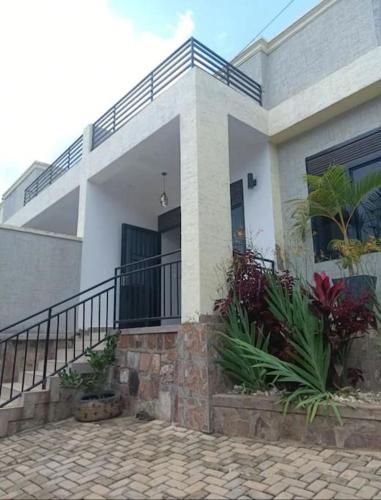 Dreammakers Luxe House