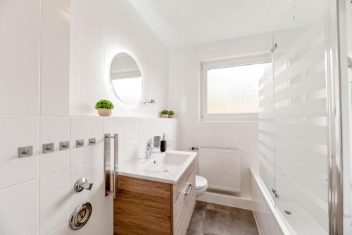 Ένα μπάνιο στο Westside Flat - 5min to Downtown