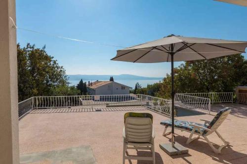 Apartments in Novi Vinodolski 39117