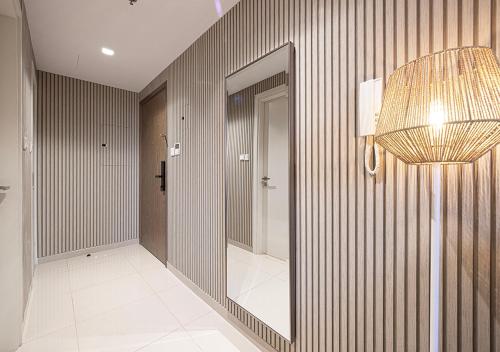 Koupelna v ubytování Apartment With Private Garden at Al Zahia - Garden Haven