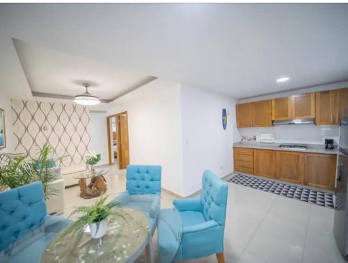 Η κουζίνα ή μικρή κουζίνα στο Fully Equipped New 2br Apt-dt2mins To The Beach