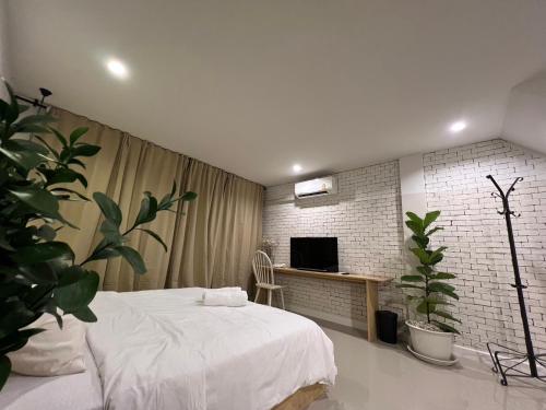 Телевизор и/или развлекательный центр в Vanilla house