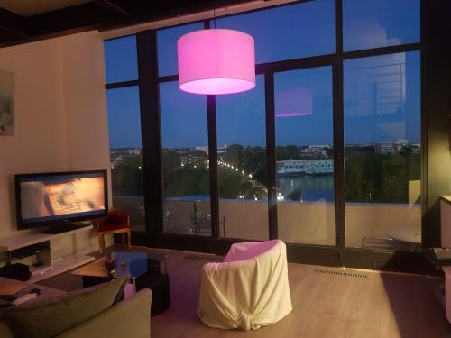 Loft climatisé vue fleuve parking gratuit