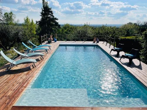 Villa 250 m2, piscine à 10 minutes de Toulouse