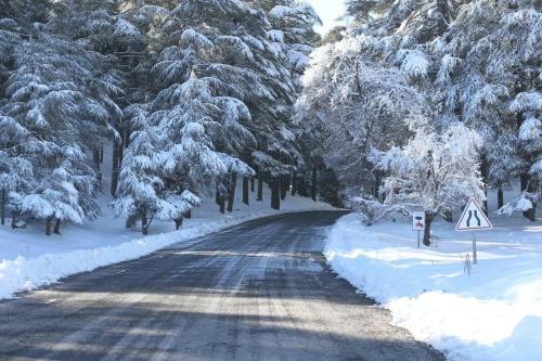 Το Jolie appartement à Ifrane calme et spacieux τον χειμώνα