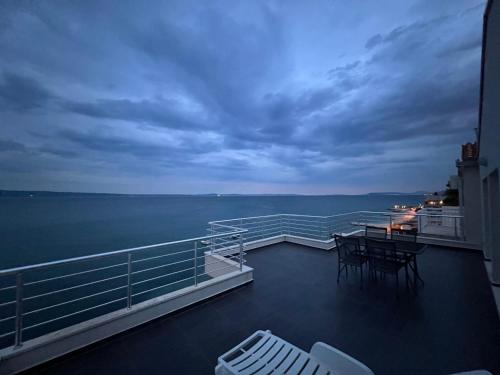 Fotografie z fotogalerie ubytování Apartments King v destinaci Podstrana