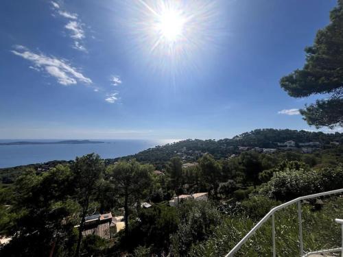 Charmant studio avec terrasse privée et vue exceptionnelle