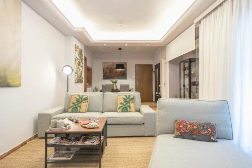 Ruang duduk di Shoreline Athens Riviera
