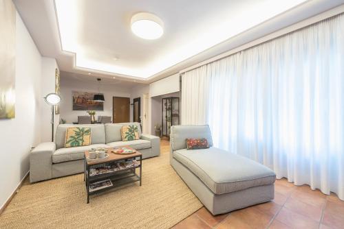 Ruang duduk di Shoreline Athens Riviera