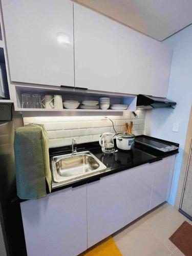 Η κουζίνα ή μικρή κουζίνα στο Condo unit in Quezon City Grass Residences Tower 5