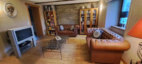 Μια τηλεόραση ή/και κέντρο ψυχαγωγίας στο Villa Baboune