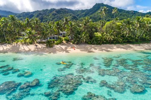 Vaka Beach Cottage with AC Unlimited Wifi