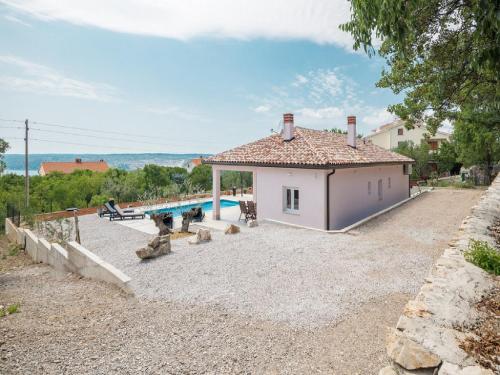 Villa Tomichic with Swimming Pool