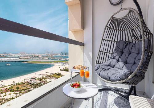 Luxury Sea View Beachfront 3 Bedroom Apt, JBR