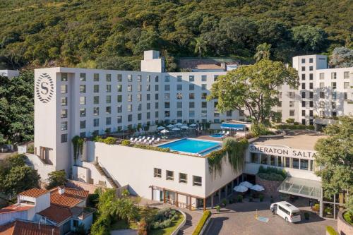 Kolam renang di atau dekat dengan Sheraton Salta Hotel