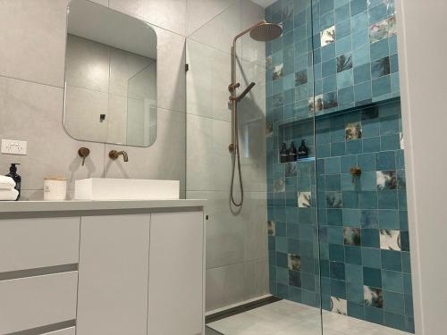 Gallery image of Glamour in Gisborne - with spa! in Gisborne