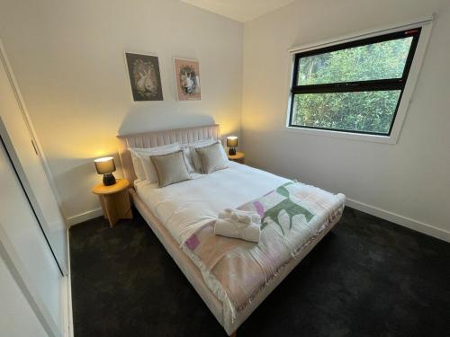 Gallery image of Glamour in Gisborne - with spa! in Gisborne