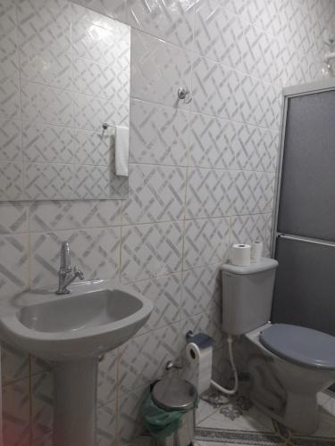 Bilik mandi di Flats Sertão 2