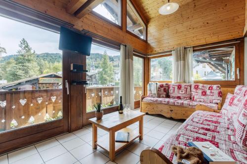 Photo de la galerie de l'établissement Chalet Portes du Soleil 2, aux Gets