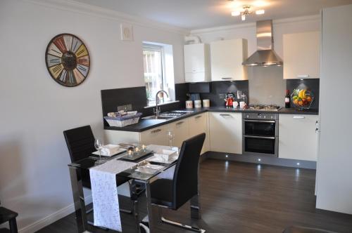 Kuchyň nebo kuchyňský kout v ubytování Westgate Apartments Birchlee