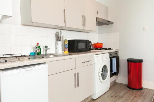 Classy Studio Apartment In Brighton photo 20