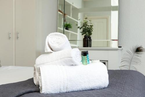 Classy Studio Apartment In Brighton photo 17