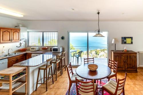 Super Fener 93 - ático con terraza y vistas