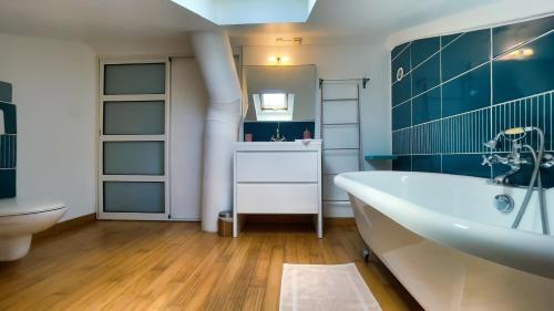 Koupelna v ubytování Le Cerisier côtelé