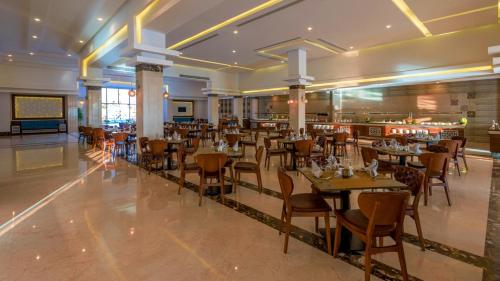 Restaurace v ubytování Pickalbatros Sea World Resort - Marsa Alam- "Aqua Park"