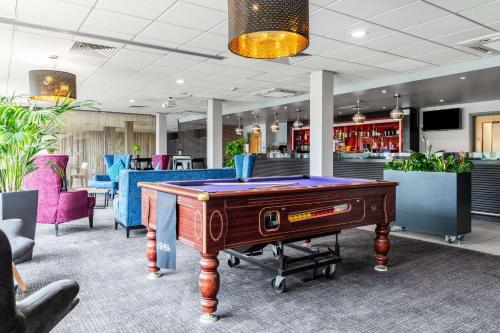 Zona de estar de Park Inn by Radisson Peterborough