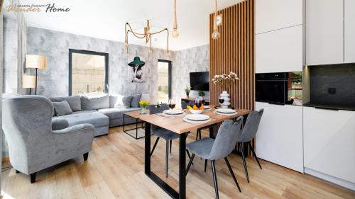 Dapur atau dapur kecil di Wonder Home- Strumykowa 7