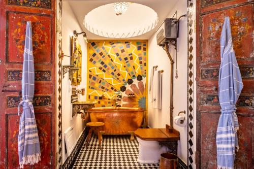 Ένα μπάνιο στο SALUT MAROC! Luxury Boutique Hotel & Restaurant