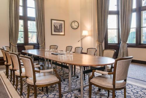 Area soggiorno di De Vere Tortworth Court