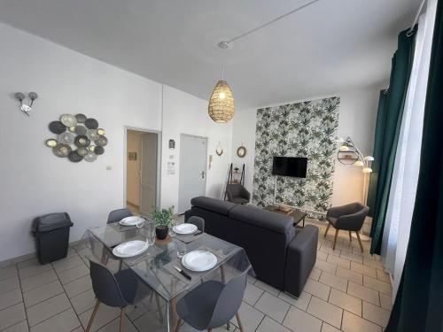 TV a/nebo společenská místnost v ubytování L'Oasis Arrageoise 45m2 4 personnes hyper centre