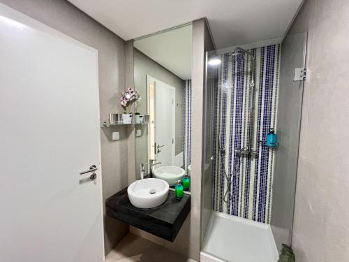 Koupelna v ubytování Vilamoura Club Villa 2 With Pool by Homing
