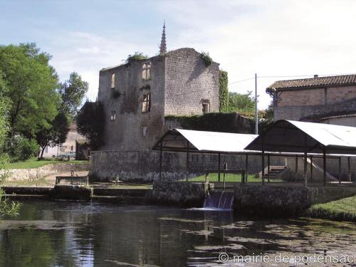 Vista de un río cerca de esta casa vacacional