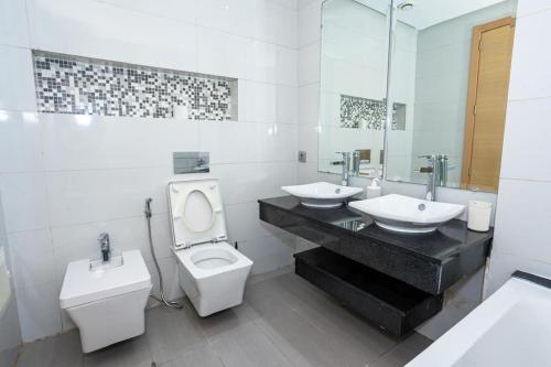 Un baño de Appartement géant