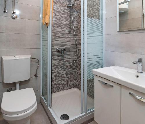Pleasant Oriana Apartment near the sea-Pula