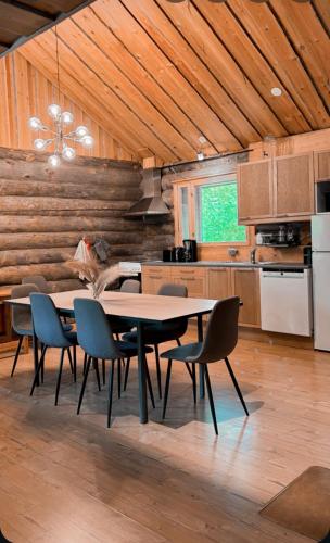 Kuchyň nebo kuchyňský kout v ubytování Kelotulkku Lodge