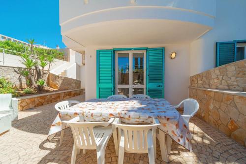 RESIDENCE OASI SUL MAREにあるバルコニーまたはテラス