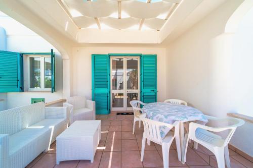 RESIDENCE OASI SUL MAREにあるシーティングエリア