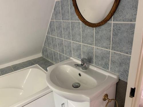 Un baño de The Tanyard