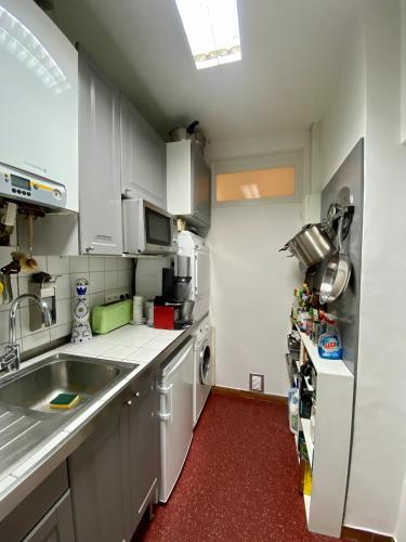 Photo de la galerie de l'établissement Canal St Martin appartement, à Paris