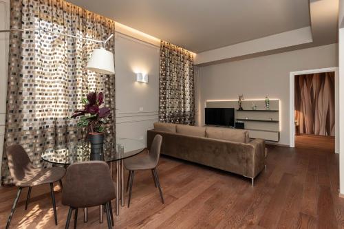 TV a/nebo společenská místnost v ubytování Carignano luxury suite
