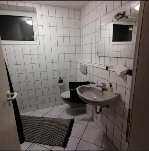 Bilik mandi di Ferienwohnung Inge
