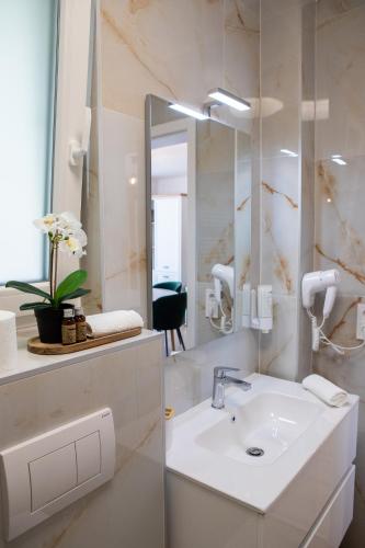 Bilik mandi di Major Apartmanház