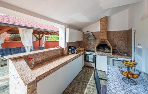 Cozy Apartment In Pula With Wifi