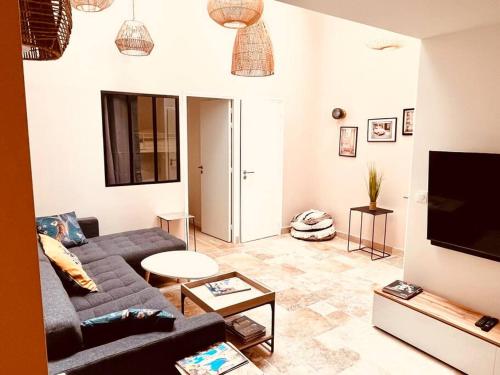 Stylish Loft Paris 17- 3 bdrs - 2 bathrs - 7 pers